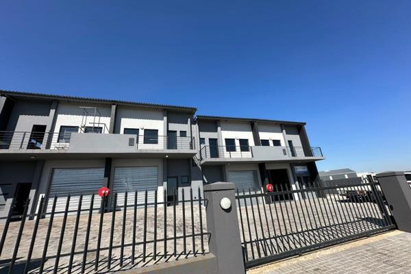 These brand new, modern and upmarket industrial / commercial mini units are situated in ...