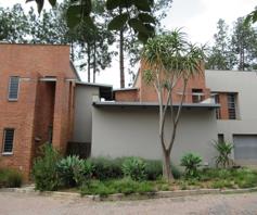 Townhouse for sale in Die Wilgers