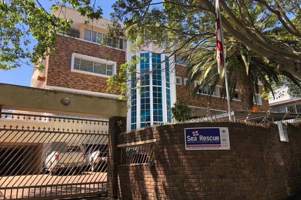 Rare opportunity to purchase a large office unit, well positioned on Glengariff Rd ...