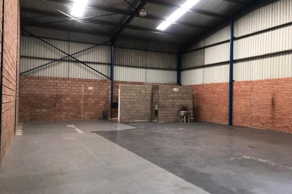 Apartmentbox offers this commercial space in Queensmead industrial set in a gated complex which has access via 2 roller shutter doors ...