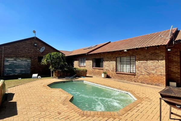 Location: Set in the heart of the desirable Greenhills Ext.3 and it welcomes a ...