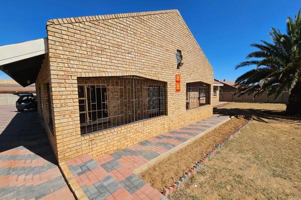 4 bedrooms
2 bathrooms plus guest toilet
Lounge
Diningroom
Livingroom
Patio
Double garage 

Available immediately