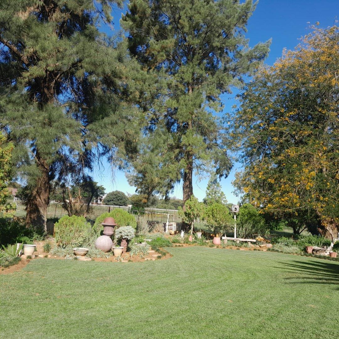 4 Bedroom House for sale in Schweizer Reneke P24114319615