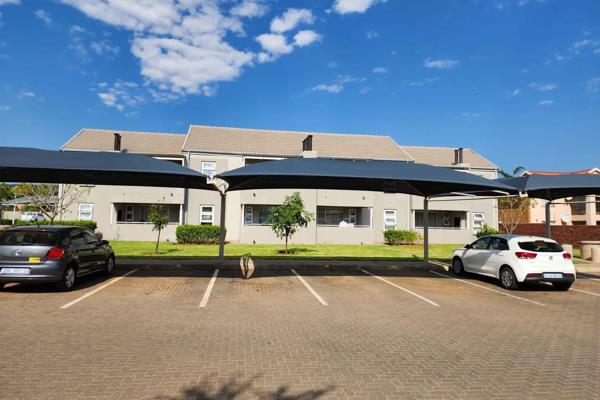 ?? Charming 2-Bedroom Townhouse in Thornburry Gardens, Montana
Welcome to your oasis of tranquility in the heart of Montana, Pretoria! ...