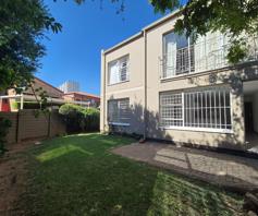 Townhouse for sale in Bedford Gardens