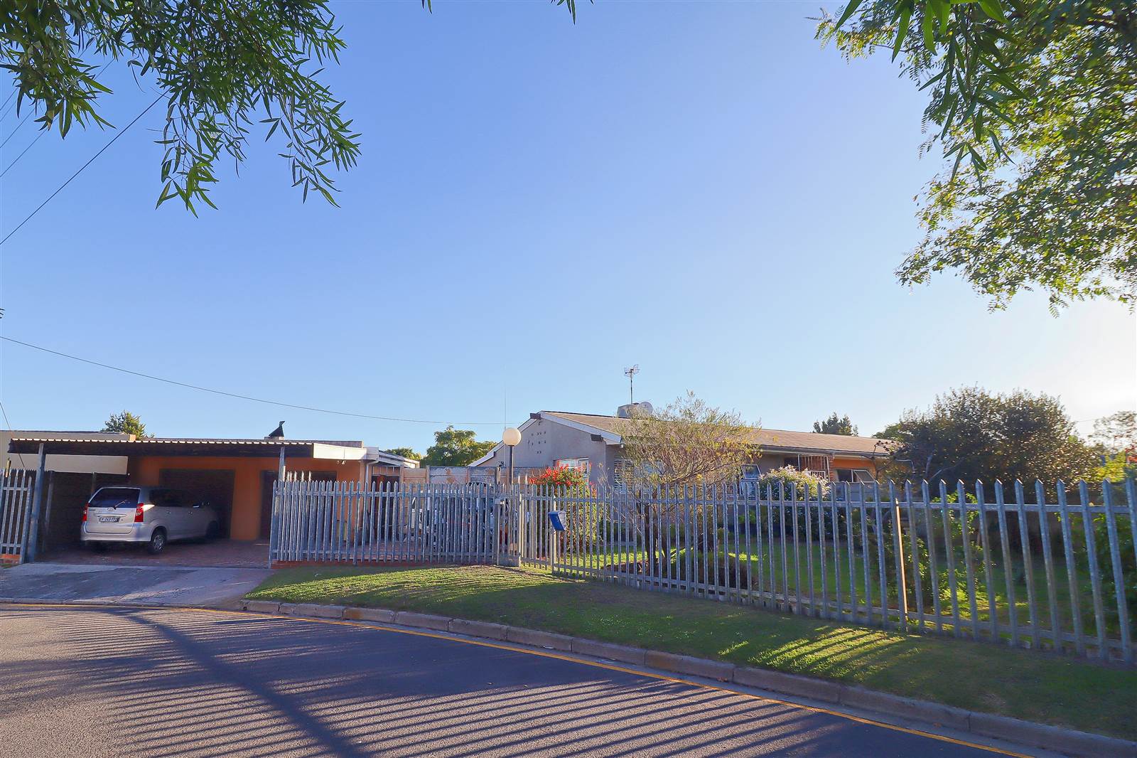 Chrismar Property Property and houses for sale in Chrismar