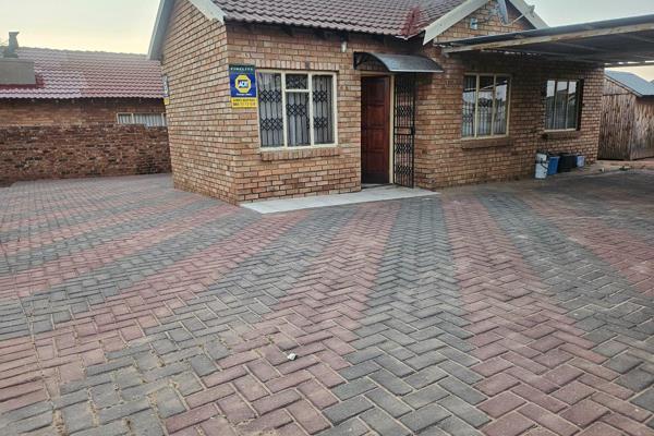 Home sweet home. Let your small family enjoy this wonderful cozy 3-bedroom house in Madiba Park. It has a spacious yard with a car ...