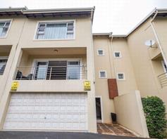 Apartment / Flat for sale in Amanzimtoti