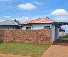House for sale in Protea Glen