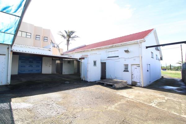 One of the last properties zoned business zone 1 and commercial available in Sunnyridge with three phase electricity availability. ...