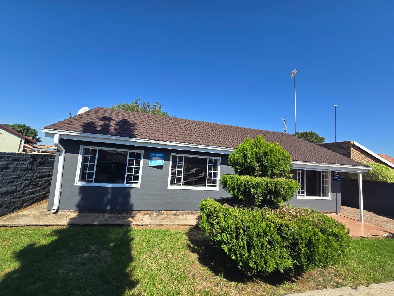 Mmabatho Unit 8 Property Property and houses for sale in Mmabatho