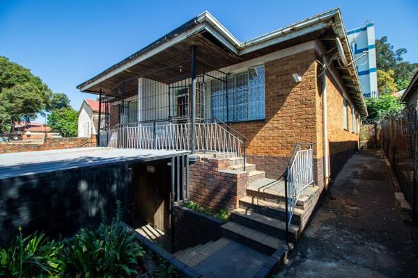 A spacious six-bedroom home on Berea Road in Bertrams.

This property consists of  two ...