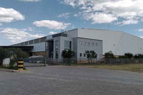 This warehouse/distribution centRE is situated within a secure business park, featuring ...