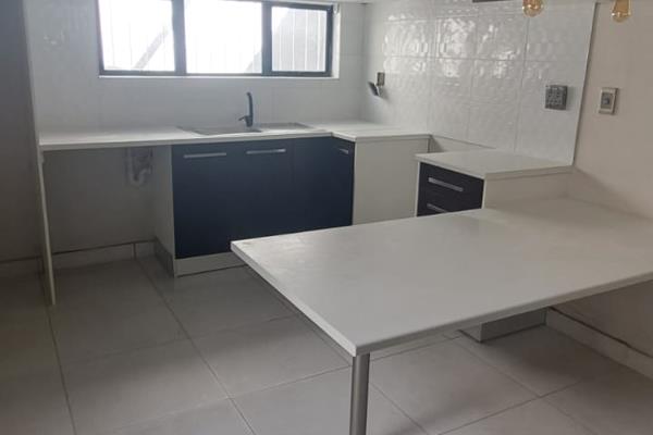 Spacious 2 bedroom house 

Prime location , just minutes from the CBD, Modern, spacious and cosy, has been newly renovated .Featuring ...