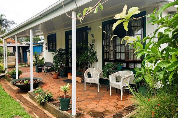 This secure complex for over fifties is located on the Illovo Beachfront.  All the homes have their own little gardens with lock up ...