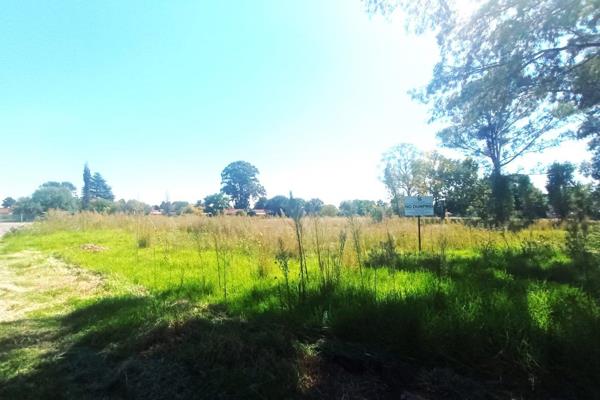 This 8838m&#178; piece of land is perfect for development
One water connection and rezoning have already been done on this piece of ...