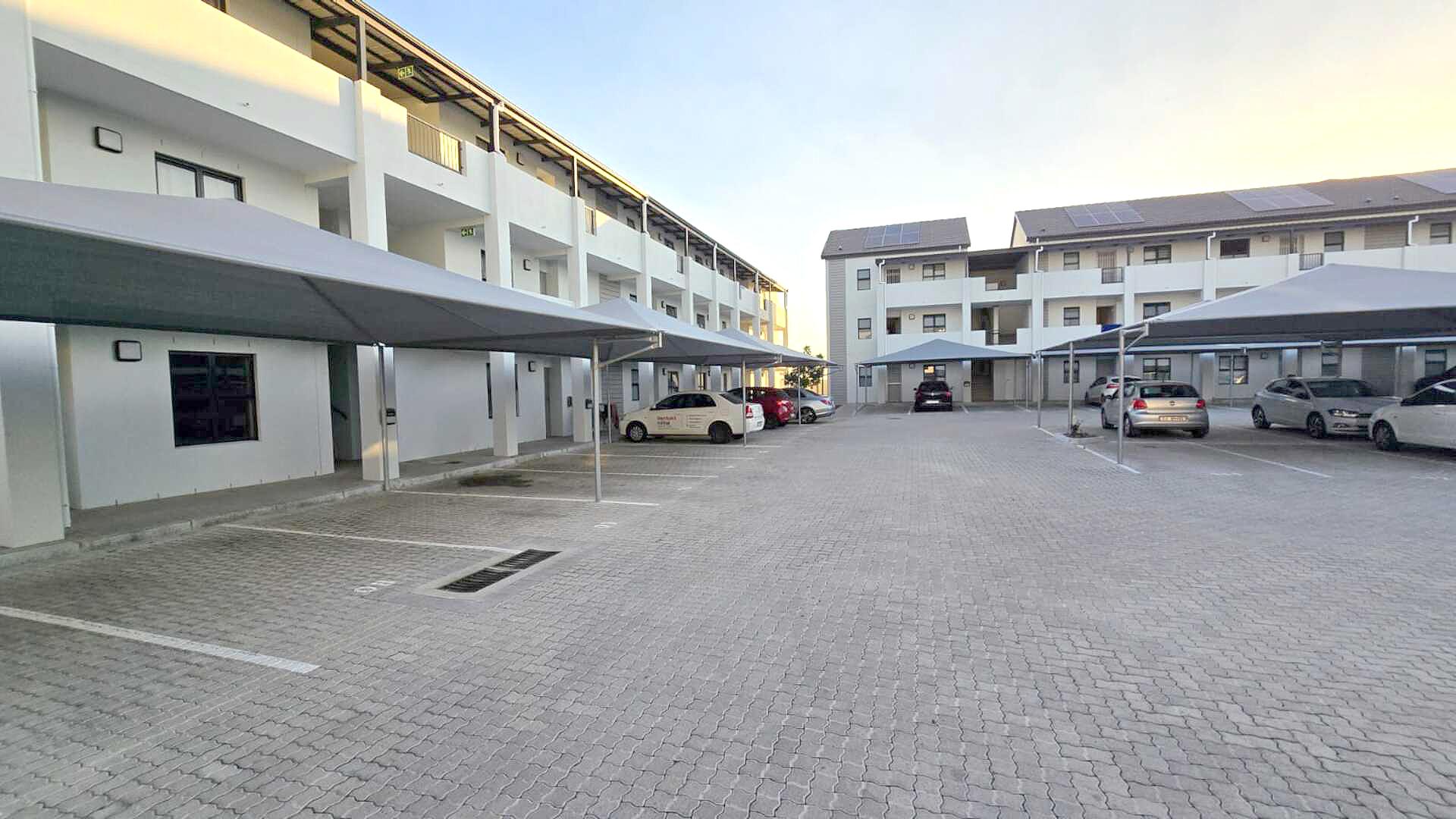 2 Bedroom Apartment / flat for sale in Brackenfell South 36 Grandeur