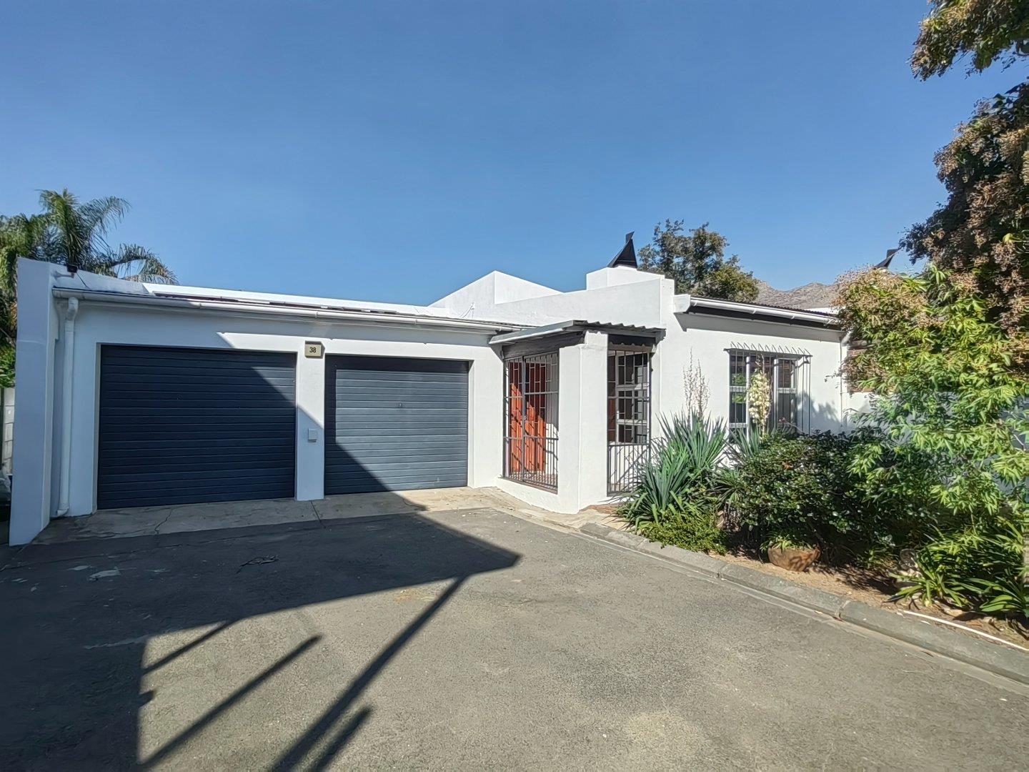 3 Bedroom House for sale in Ceres 38 Skurweberg Avenue P24112296726