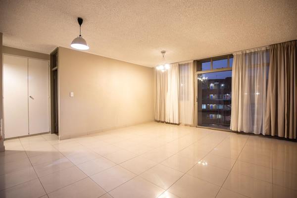 Discover a spacious and modern 2-bedroom apartment in the secure and family-friendly ...