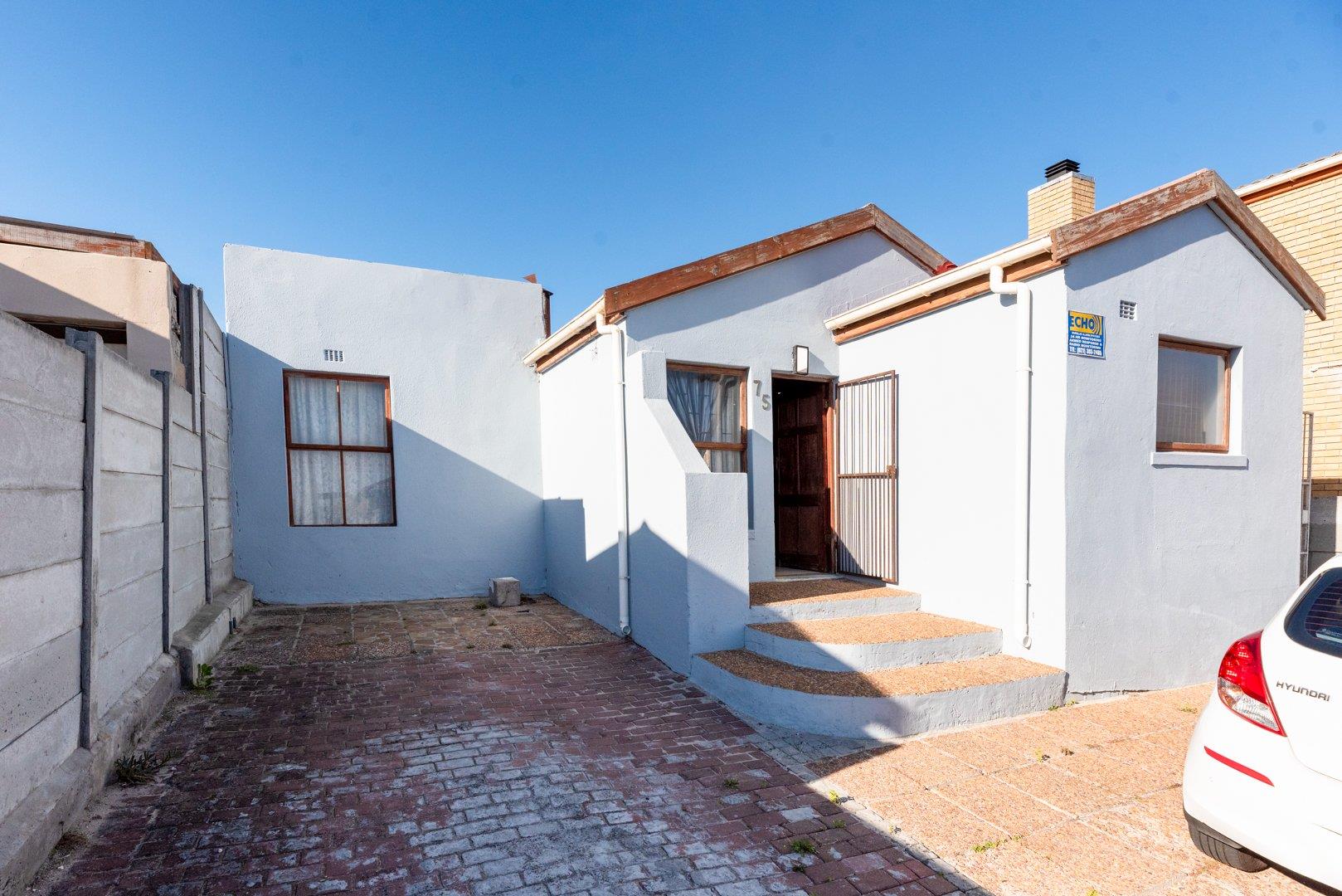 3 Bedroom House for sale in Bay View P24114337252