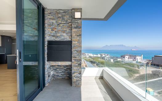 3 Bedroom Apartment / Flat for sale in Bloubergstrand