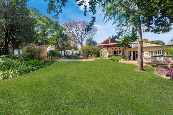 Asking R2 500 000.00

A family haven which has an eclectic touch of vintage charm ...