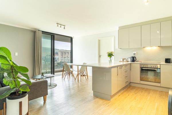 Outstanding opportune rare listing at the Winchester, one of Observatory&#39;s landmark residential blocks!

This beautiful modern and ...