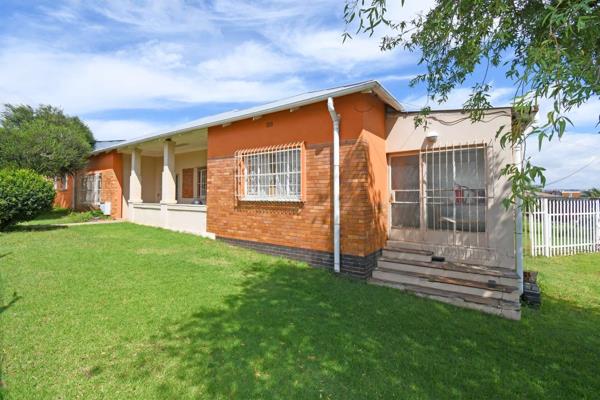 Attention investors! An excellent opportunity awaits with this student accommodation property, fully compliant with NSFAS regulations ...