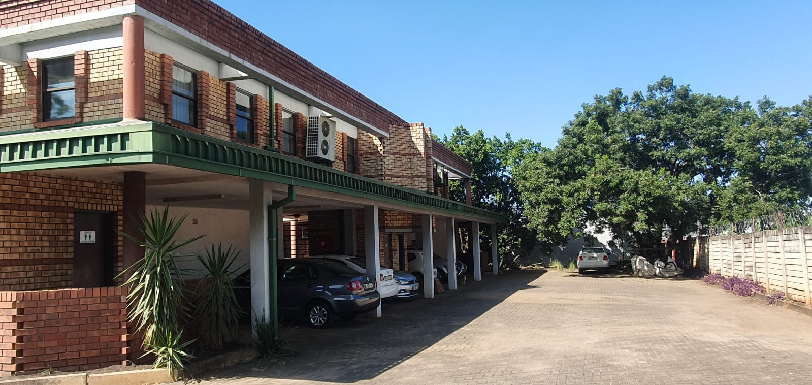 Commercial property for sale in Louis Trichardt - P24-114340611