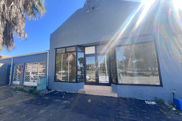 Great Commercial Property 766sqm business premises that obtains Workshop, and a Retail Shop. 

It is zoned for light industry, it ...