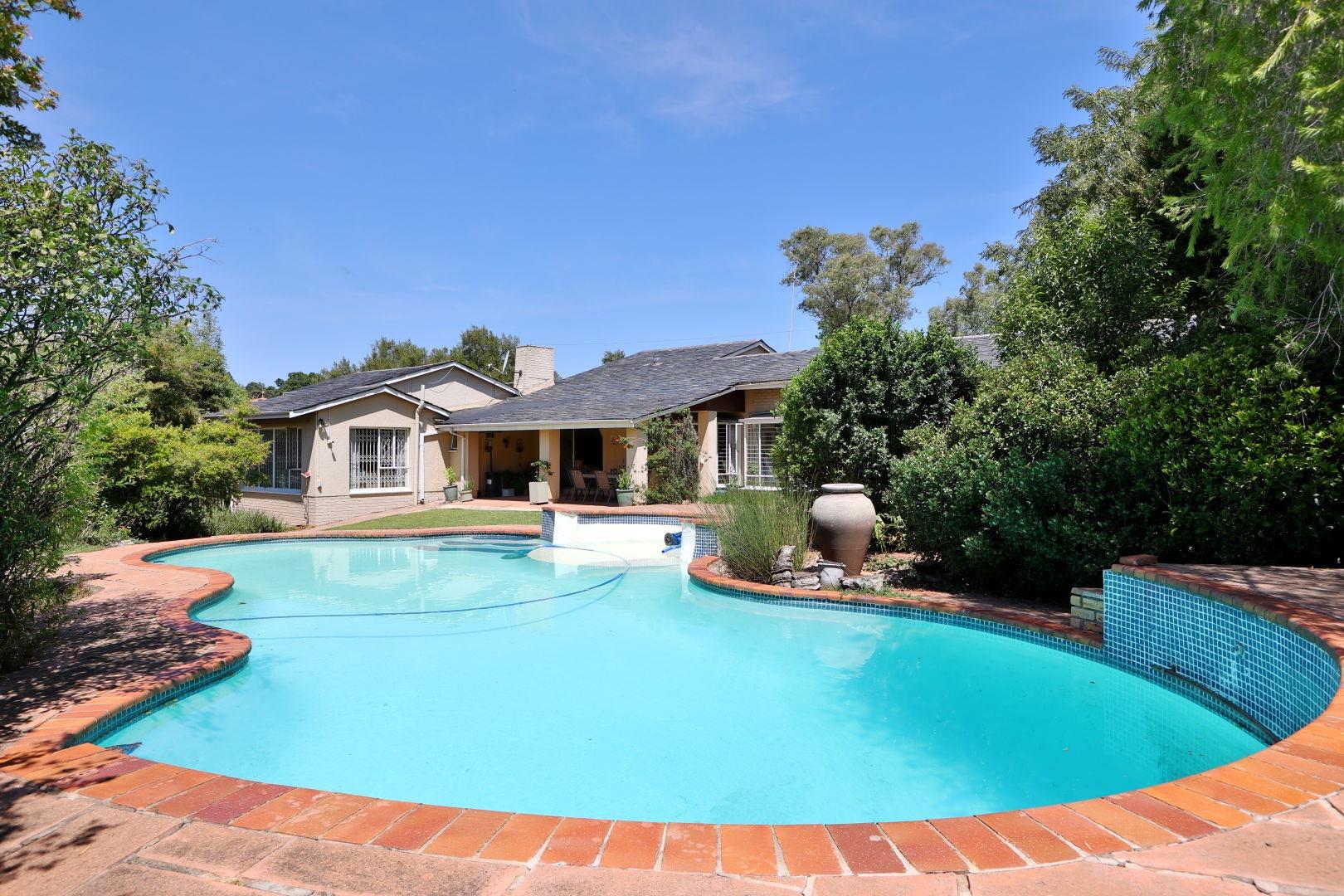 4 Bedroom House for sale in Kelvin P24114345802