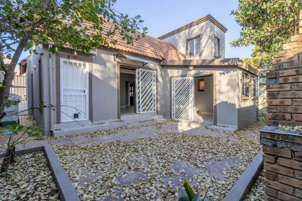 This freestanding townhouse is a true gem! 
Entertainers dream with open-plan layout, and patio with braai. 
Situated in a the gated ...