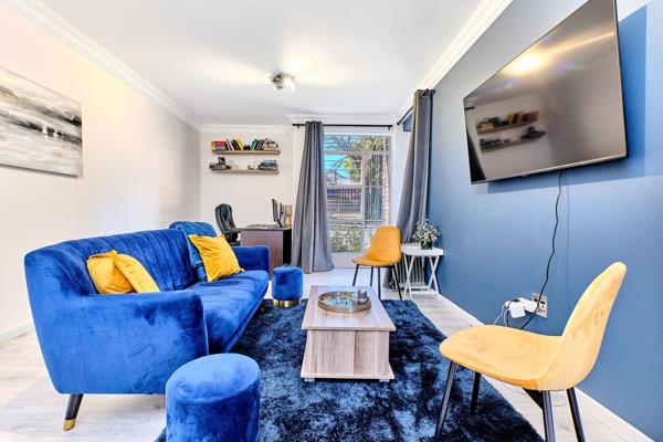 Magnificent, Modern 1 Bedroom Garden apartment is open plan with the Kitchen, lounge and dining room opening on to the covered patio. ...