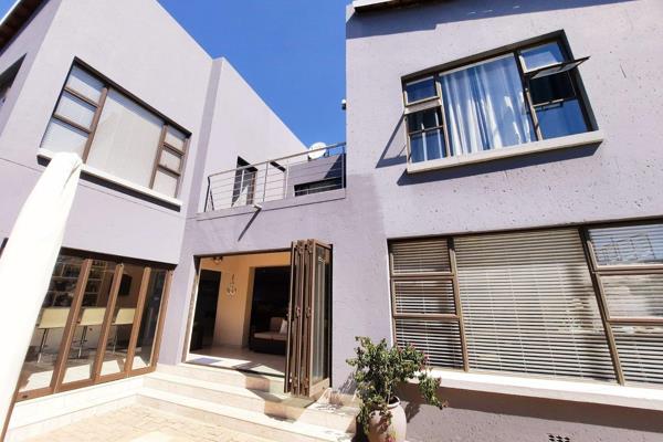 This modern family offers also outside pool and boma area ... This is a must SEE ...