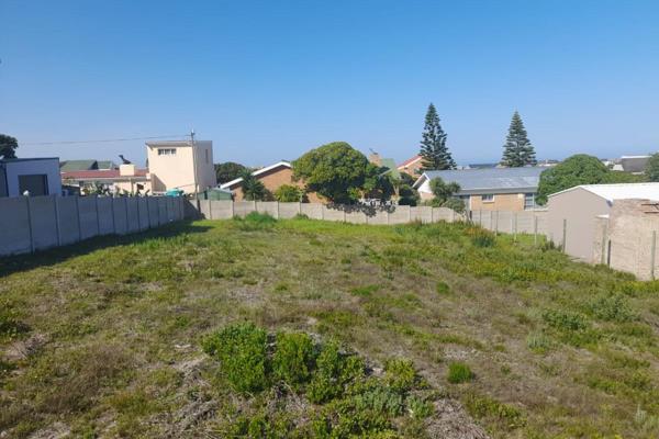 MANDATE TO SELL
This well positioned north facing stand with a slight incline located in ...