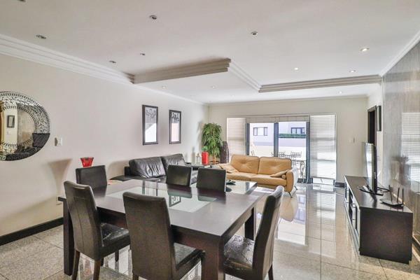 A beautifully laid out and spacious apartment is up for grabs. The property consists of a large open-plan kitchen that is equipped with ...