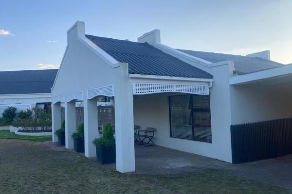 Applications will close on Friday 11 October at 08h00
Come and live on this Idille Farm, next too NMMU on the Seven Passes road.
This ...