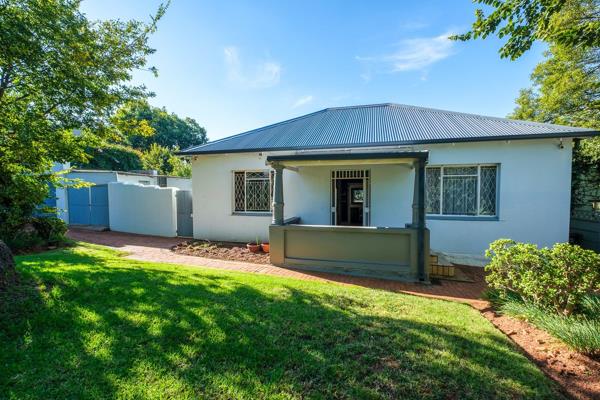 Offers from R1.6 million.
Looking for a fresh start with a side of cheeky charm? Check out this clean, well-presented family home ...