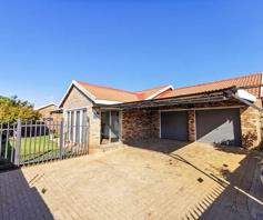 House for sale in Meiringspark Ext 5