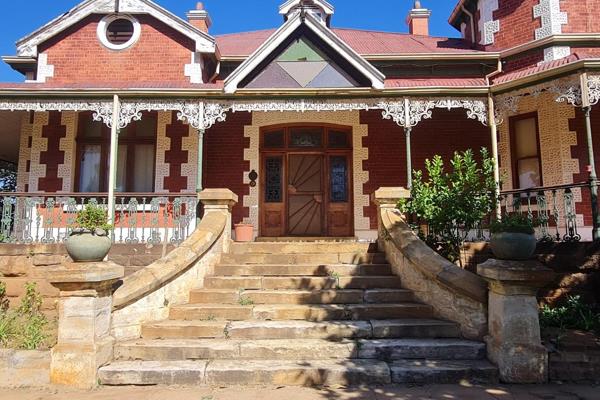 This stunning 1906 Victorian mansion, known as DE RUST (meaning Resting Place), is a gem listed on the Heidelberg Heritage Association ...