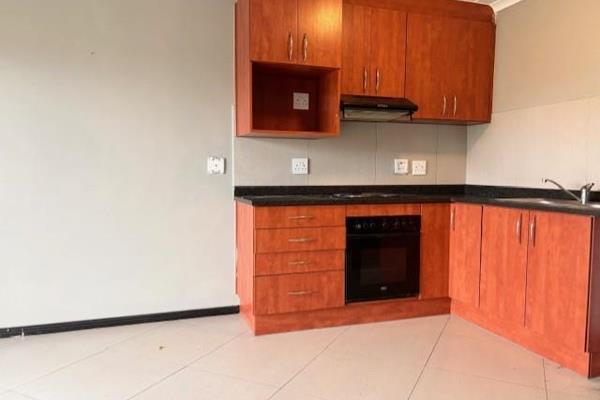 Avail: 17 Dec 2024.This ground floor corner ,pet friendly private garden two bedroom one full bathroom is available for rent in ...