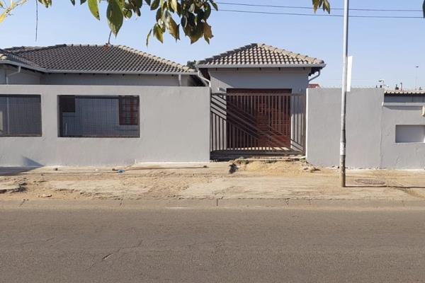 Renovated, Modern and Freshly painted Cnr. house situate close to all amenities is what defines this home worth every rand in a sought ...