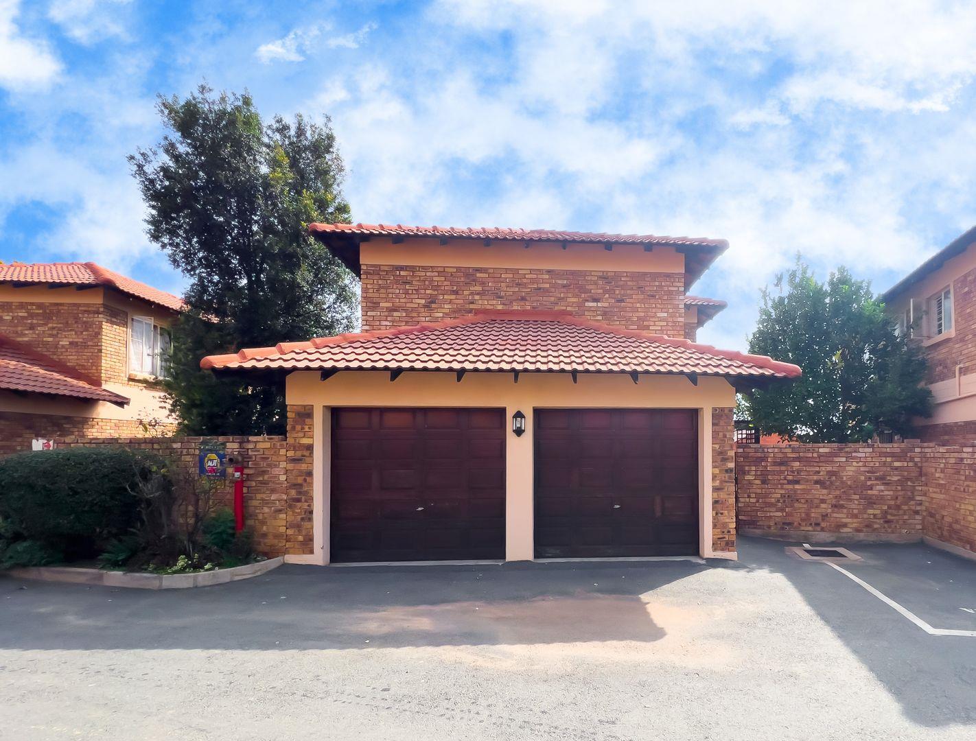 Kyalami Hills Property Property and houses for sale in Kyalami Hills Page 2