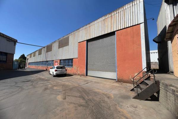 This well sized factory is located in the heart of Alrode with 1200m2 under roof, situated in a secure industrial park, with good ...