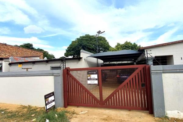 This property is situated next to Majakaneng taxi rank, on the main road and it has 24 hour CCTV cameras, electrical fence and ...