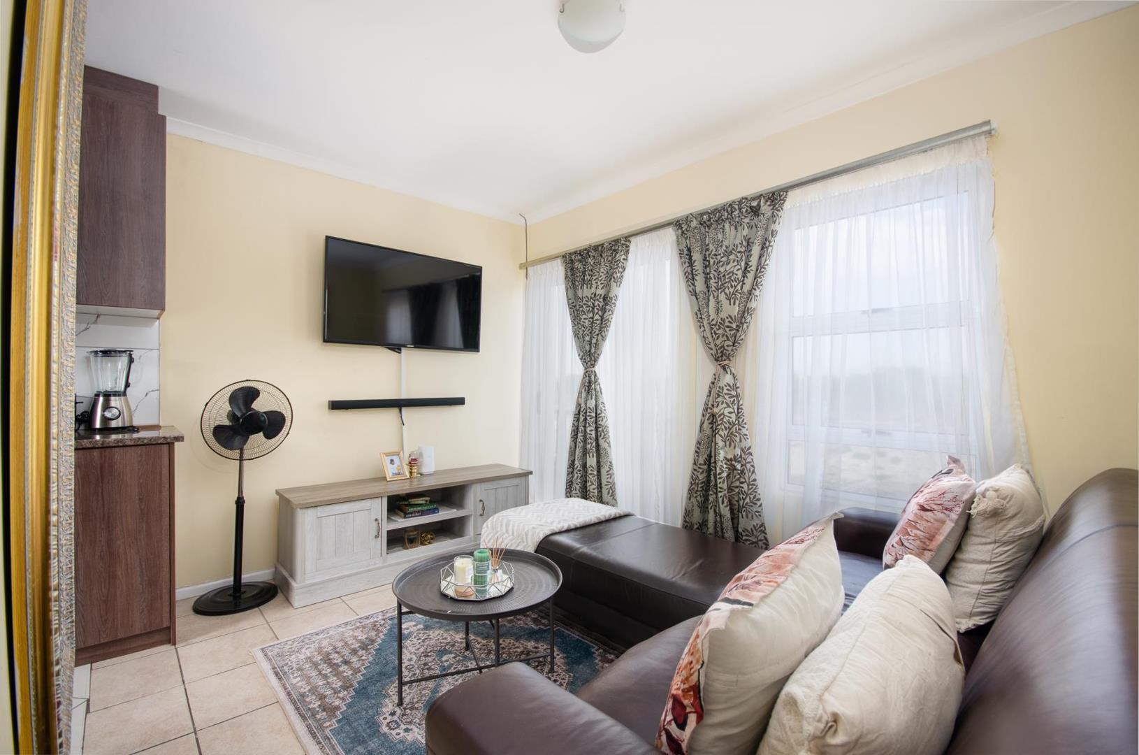 Apartments / flats for sale in Blue Downs Blue Downs Property