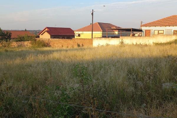 Vacant stand for sale in Morula View in Mabopane. It is ideally situated close to malls ...