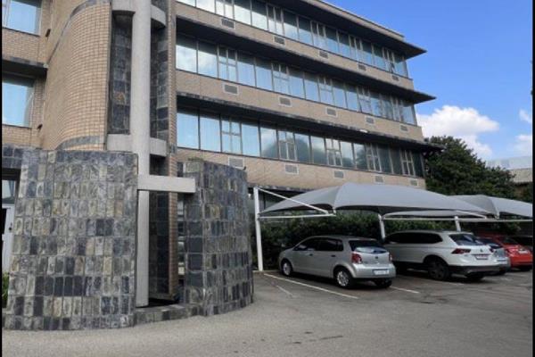 Four Storey office block in prime location conveniently close to the R24 highway and ...