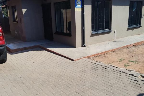 Riverlea is situated close to FNB(Soccer City) stadium, schools, petrol stations  ...