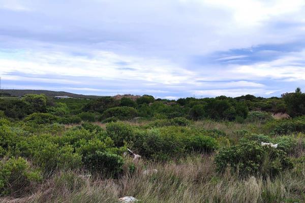 Situated in the sought-after suburb of Gansbaai, Kleinbaai, this 605 sqm vacant land ...